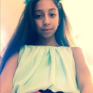 Meet your Posher, Lizbeth